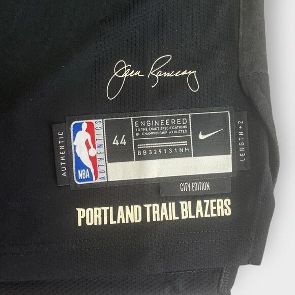 Nike Portland Trailblazers Damian Lillard City Edition Jersey Mens 44 DX8774-010 - Picture 3 of 12